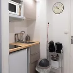 Spacious Studio In The Center Of Montmartre