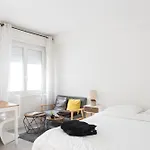 Spacious Studio In The Center Of Montmartre
